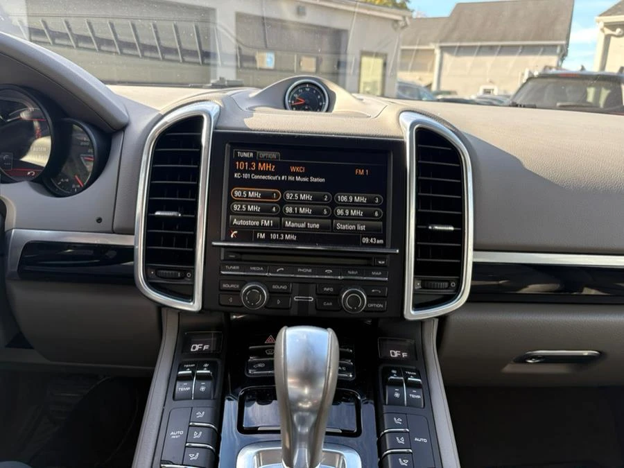 2014 Porsche 958 Cayenne - Image 13 of 14