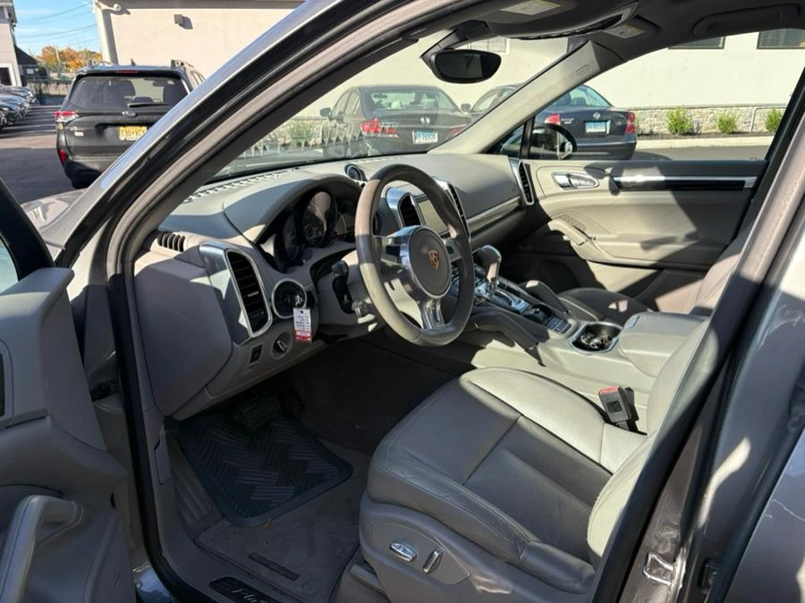2014 Porsche 958 Cayenne - Image 7 of 14