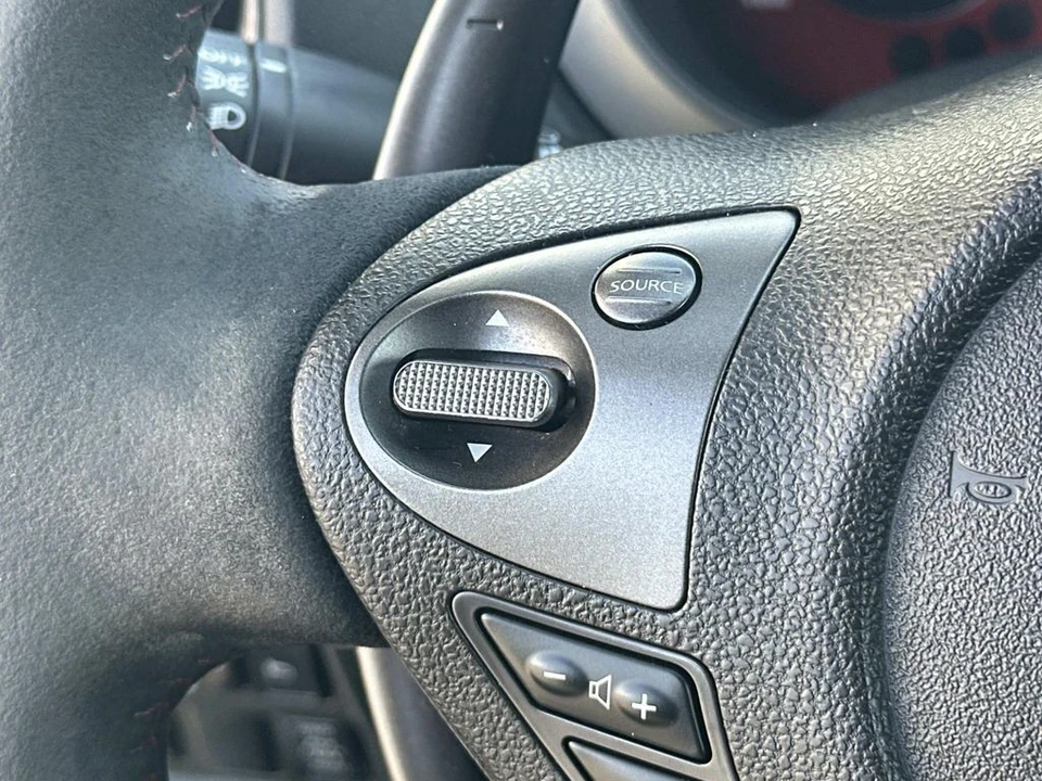 2015 Nissan Juke - Image 24 of 29