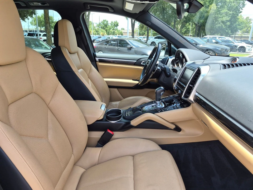2015 Porsche 958 Cayenne S - Image 22 of 26