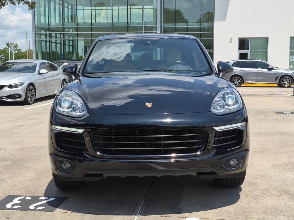 2015 Porsche 958 Cayenne S - Image 2 of 26