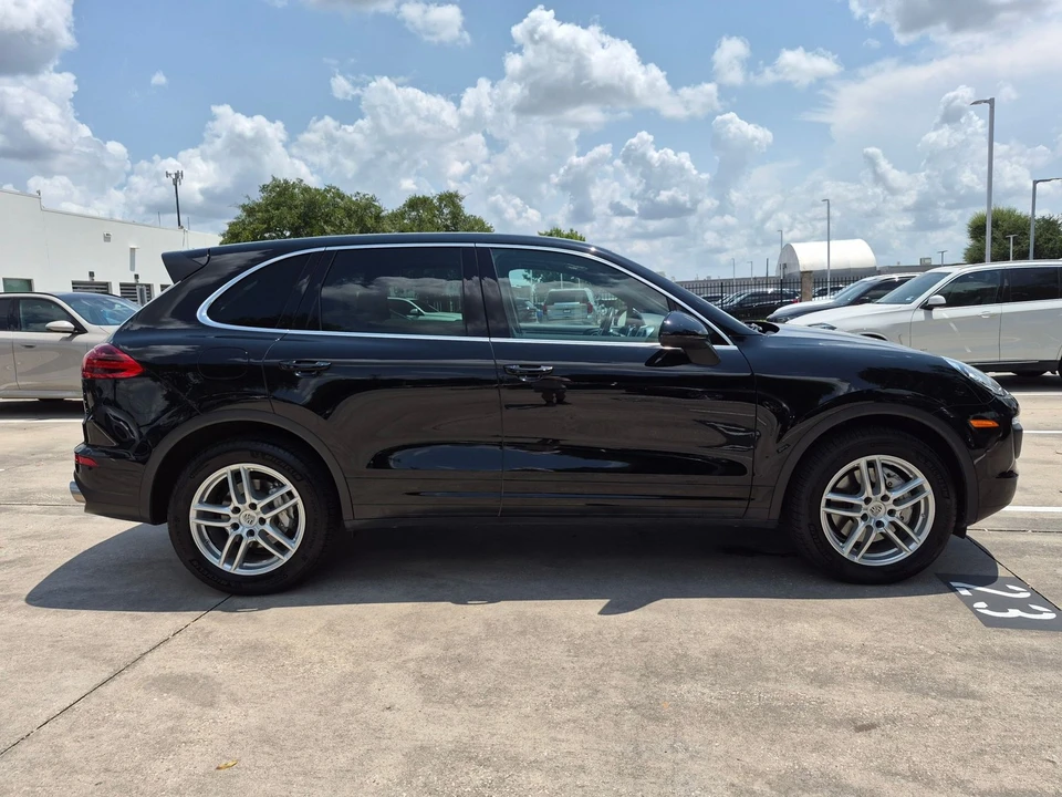 2015 Porsche 958 Cayenne S - Image 4 of 26