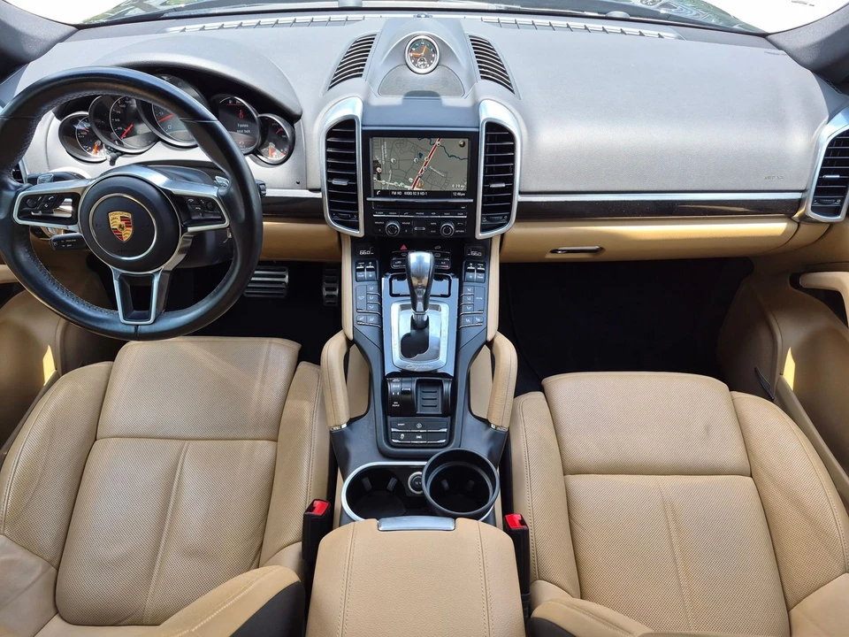 2015 Porsche 958 Cayenne S - Image 18 of 26