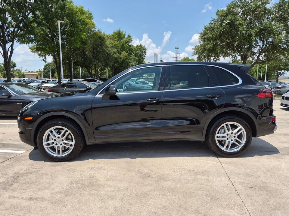 2015 Porsche 958 Cayenne S - Image 9 of 26