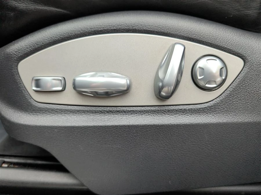 2015 Porsche Macan S - Image 29 of 31