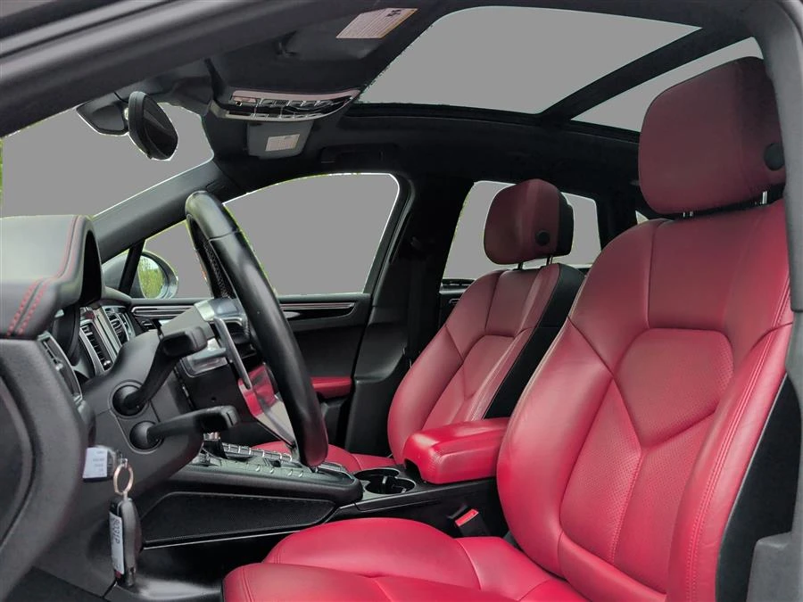2015 Porsche Macan S - Image 9 of 31