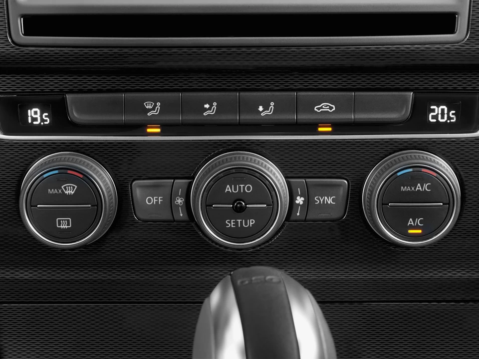 2015 Volkswagen GTI Mk7 - Image 23 of 27
