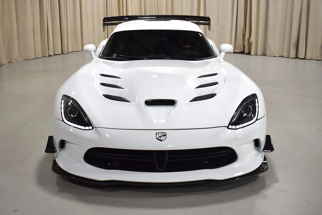 2016 Dodge Viper ACR 5th Gen - Image 2 of 28