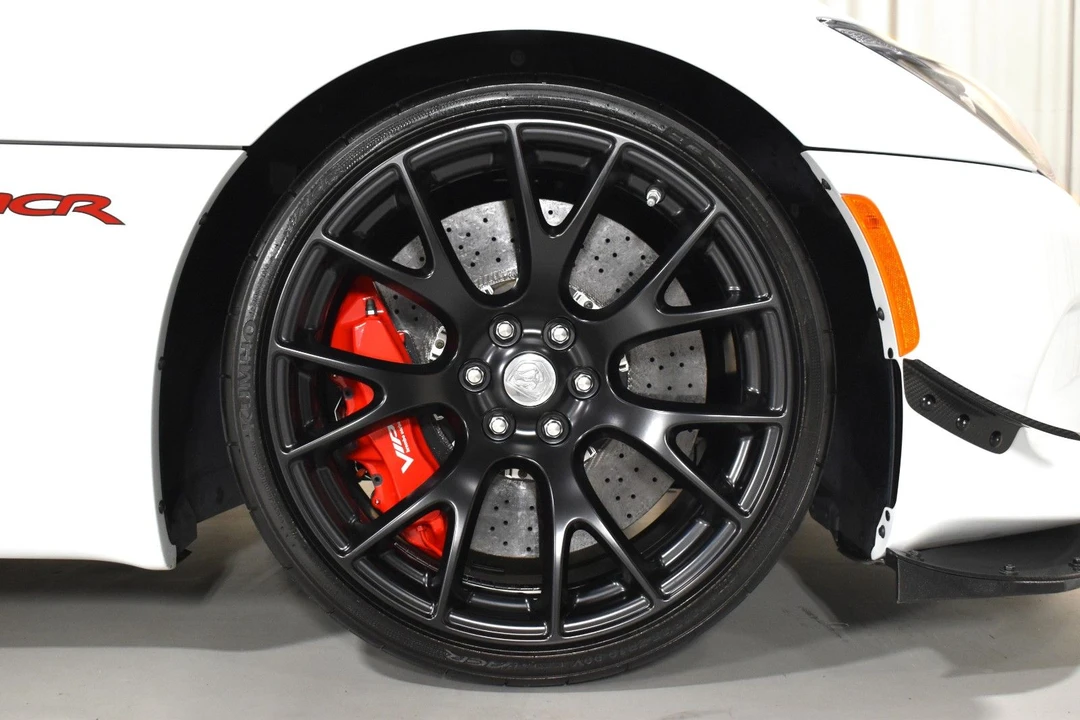 2016 Dodge Viper ACR 5th Gen - Image 11 of 28