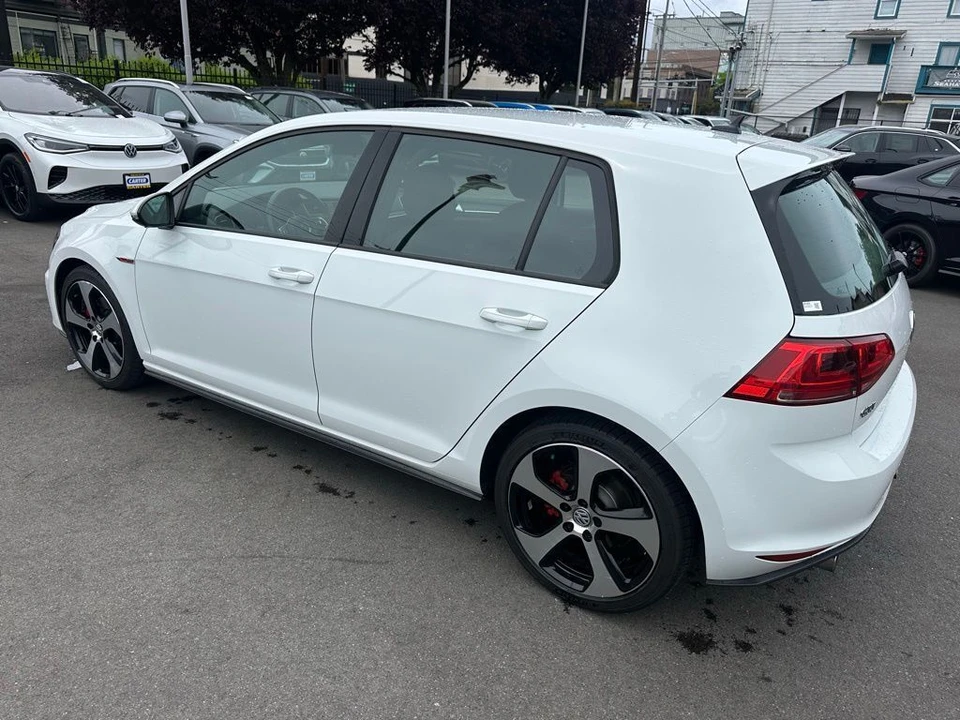2016 Volkswagen GTI Mk7 - Image 4 of 12