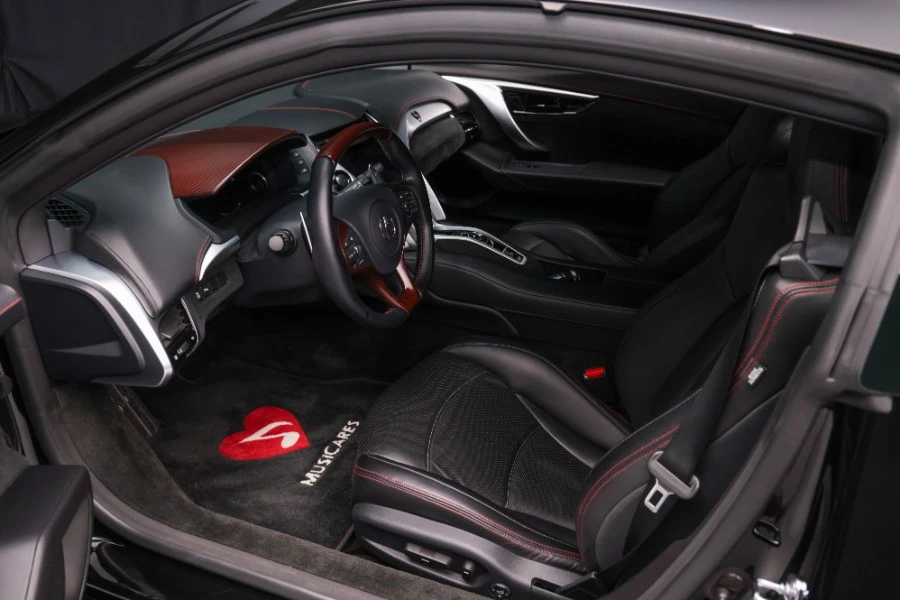 2017 Acura NC1 NSX - Image 25 of 31