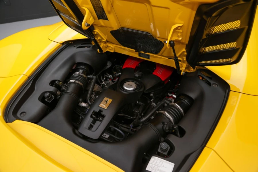 2017 Ferrari 488 GTB - Image 13 of 31