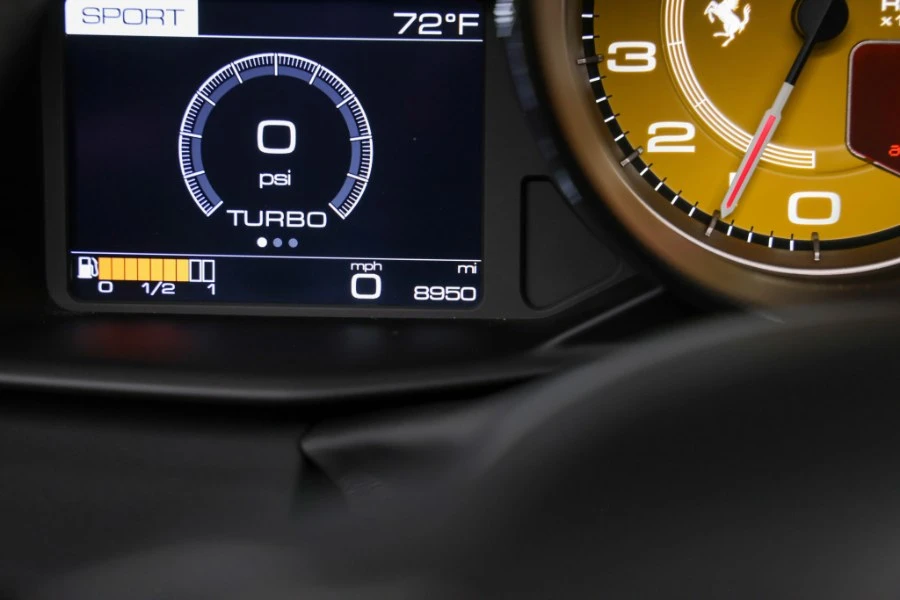 2017 Ferrari 488 GTB - Image 30 of 31