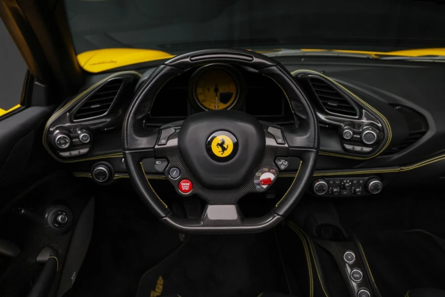 2017 Ferrari 488 GTB - Image 27 of 31