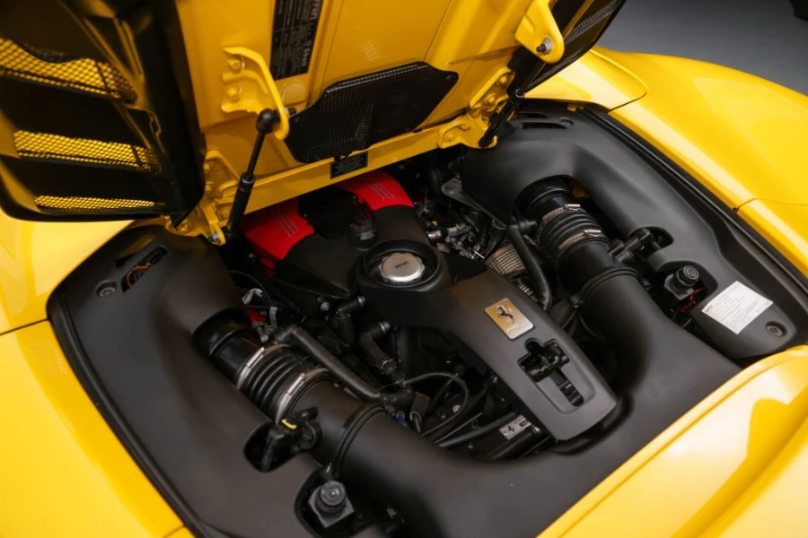 2017 Ferrari 488 GTB - Image 14 of 31