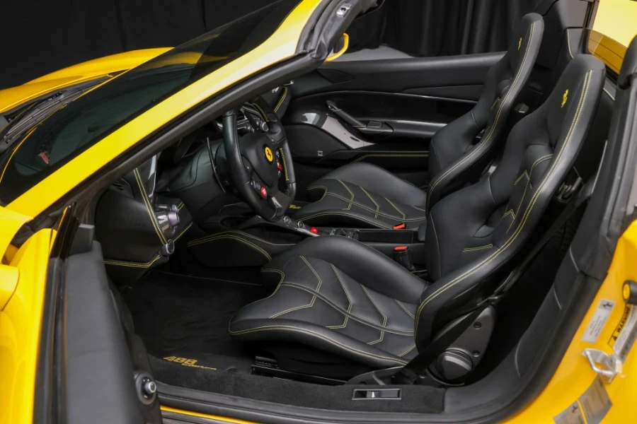 2017 Ferrari 488 GTB - Image 21 of 31