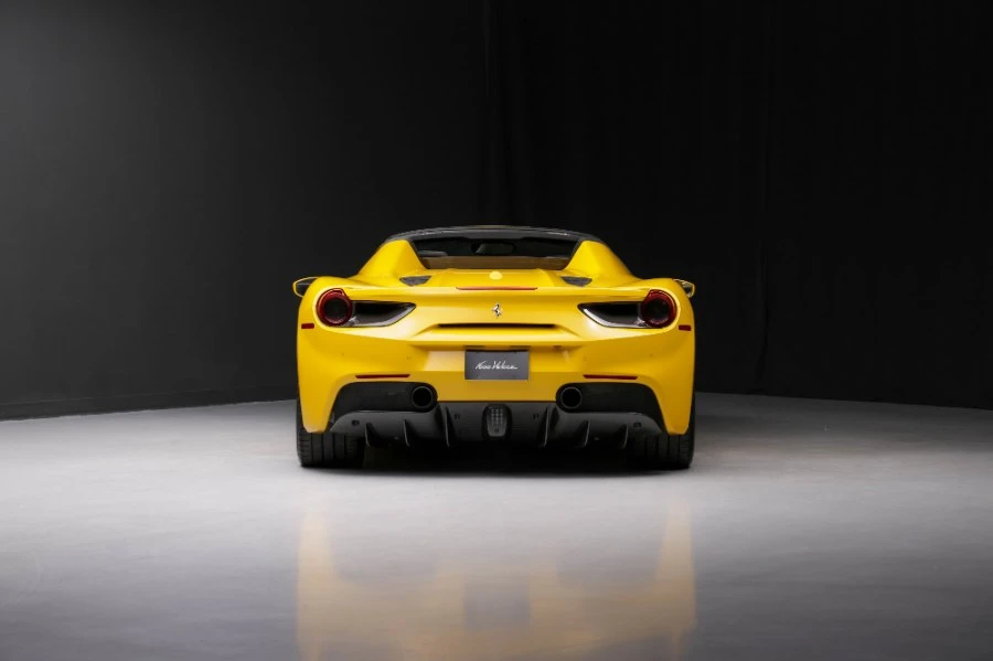 2017 Ferrari 488 GTB - Image 4 of 31