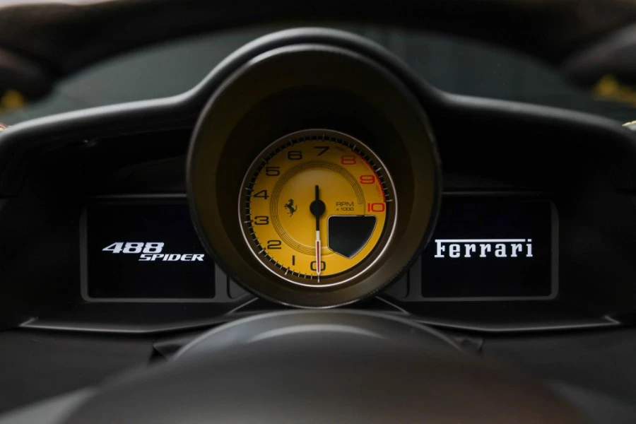 2017 Ferrari 488 GTB - Image 28 of 31