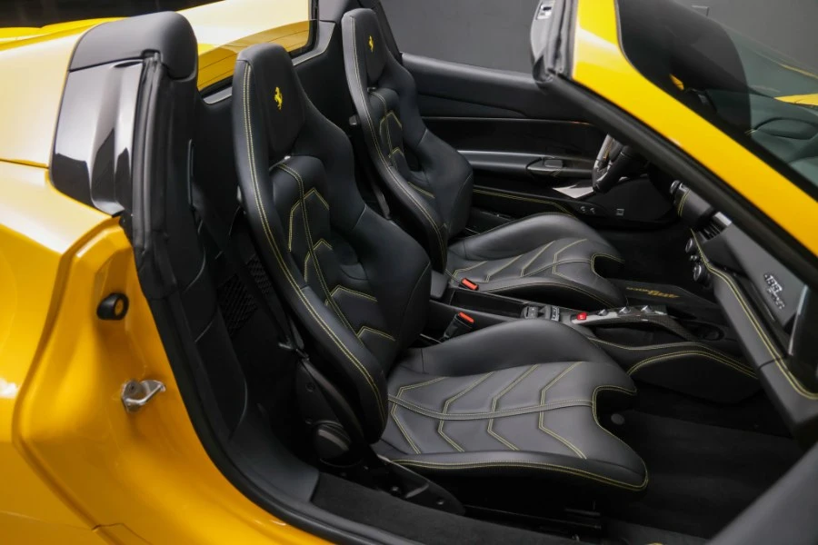2017 Ferrari 488 GTB - Image 24 of 31