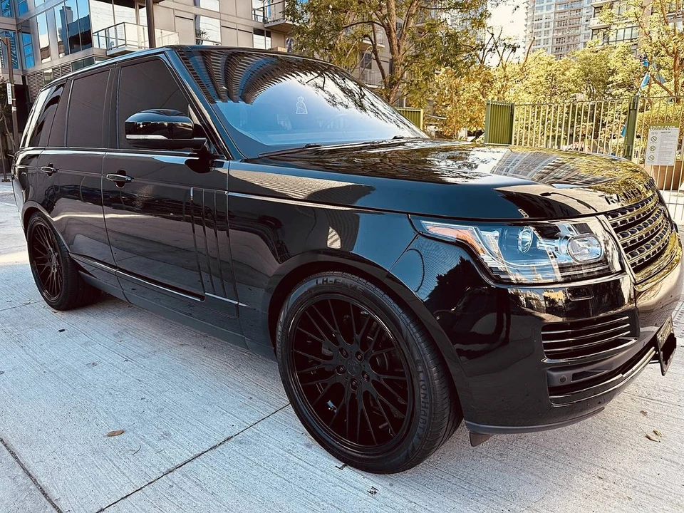 2017 Land Rover Range Rover L405 - Image 4 of 15