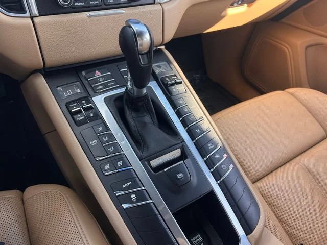 2017 Porsche Macan S - Image 22 of 31