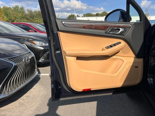 2017 Porsche Macan S - Image 9 of 31
