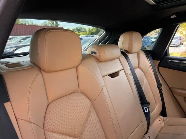 2017 Porsche Macan S - Image 27 of 31
