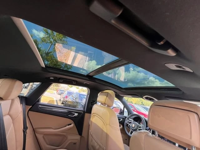 2017 Porsche Macan S - Image 28 of 31