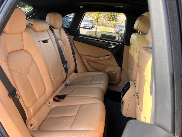 2017 Porsche Macan S - Image 26 of 31