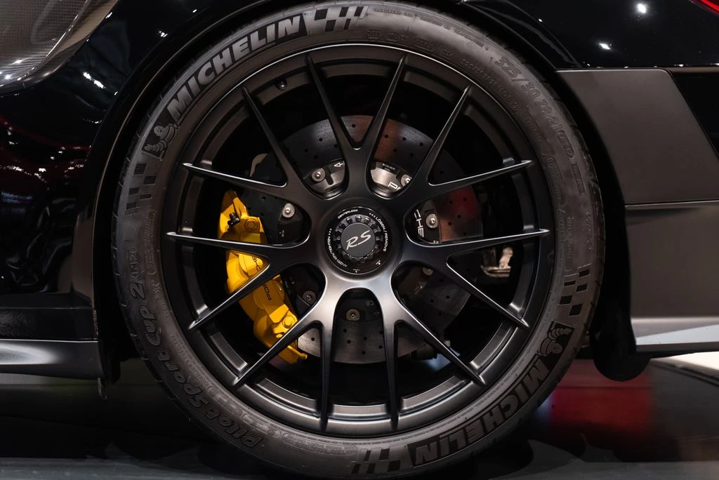 2018 Porsche 991 GT2 RS - Image 15 of 31