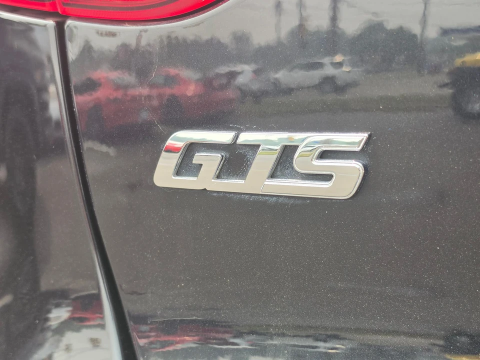 2019 Maserati Levante GTS - Image 8 of 23