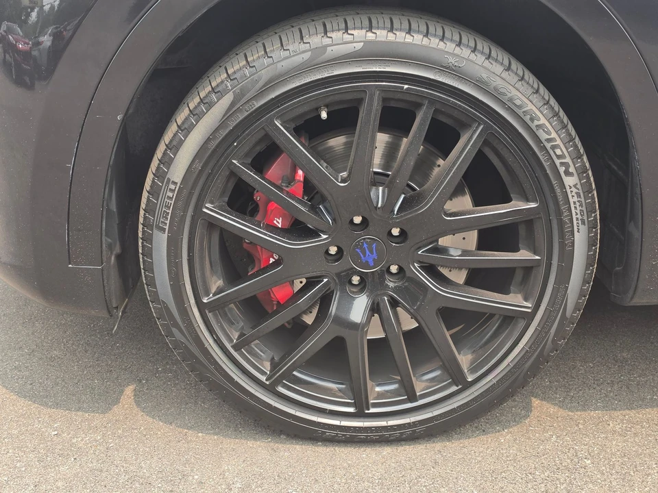 2019 Maserati Levante GTS - Image 4 of 23