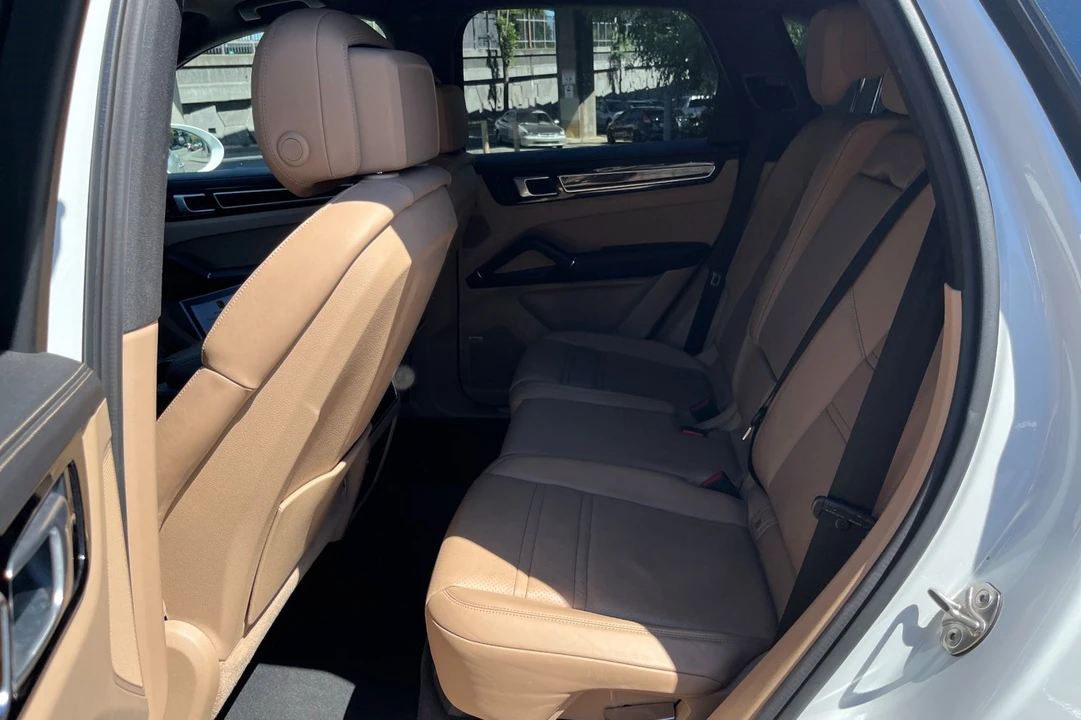 2019 Porsche 9Y0/9Y3 Cayenne - Image 6 of 8