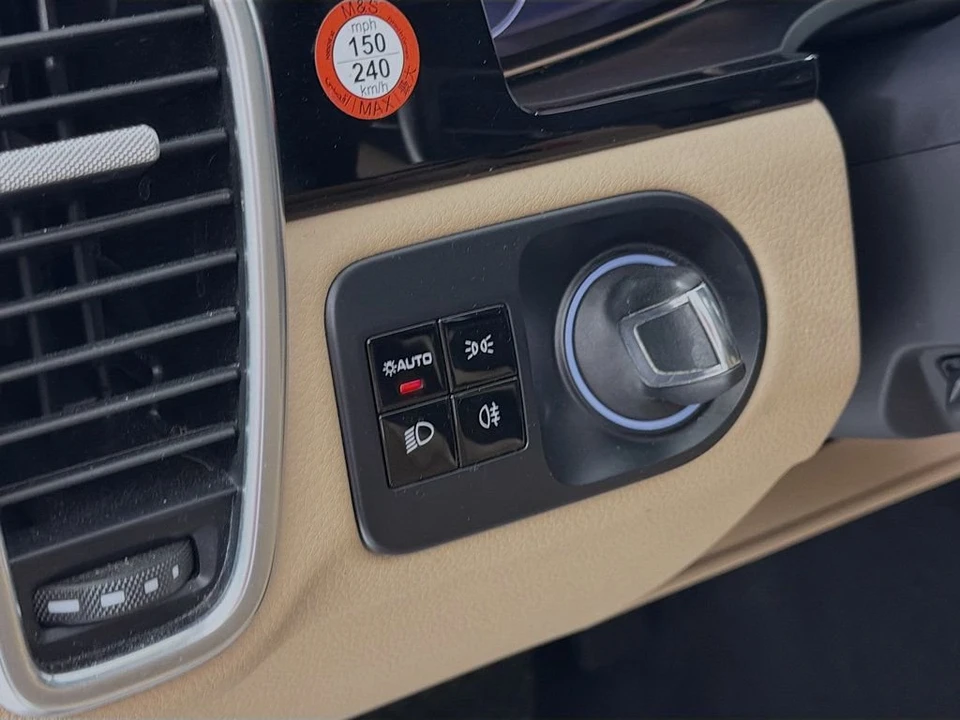 2019 Porsche Cayenne - Image 14 of 31