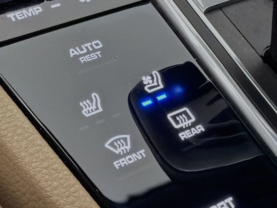 2019 Porsche Cayenne - Image 21 of 31