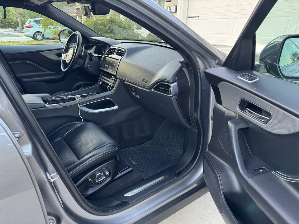 2020 Jaguar F-Pace - Image 6 of 22