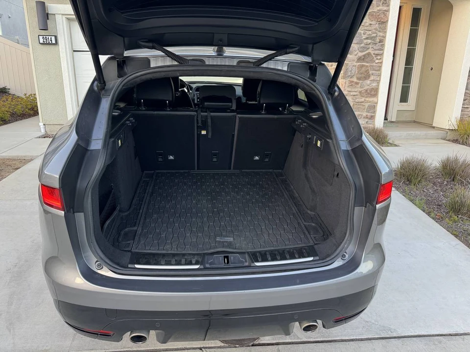 2020 Jaguar F-Pace - Image 5 of 22