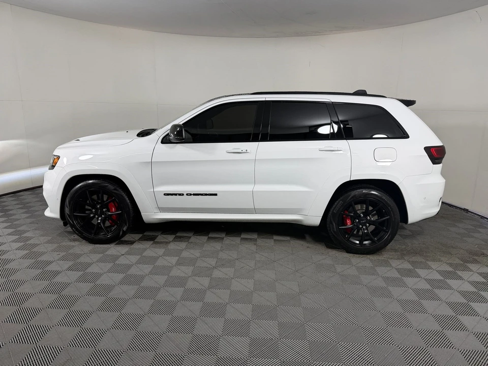 2021 Jeep WK2 Grand Cherokee SRT - Image 2 of 31