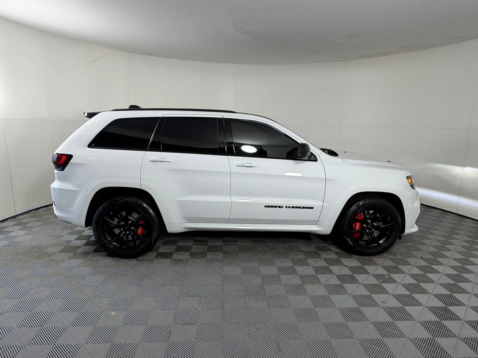2021 Jeep WK2 Grand Cherokee SRT - Image 8 of 31