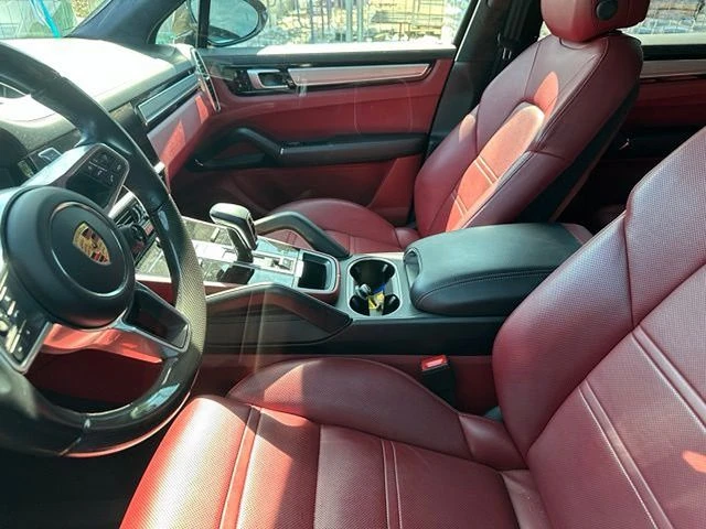 2021 Porsche 9Y0/9Y3 Cayenne GTS - Image 8 of 10