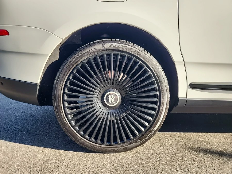 2021 Rolls-Royce Cullinan - Image 17 of 22