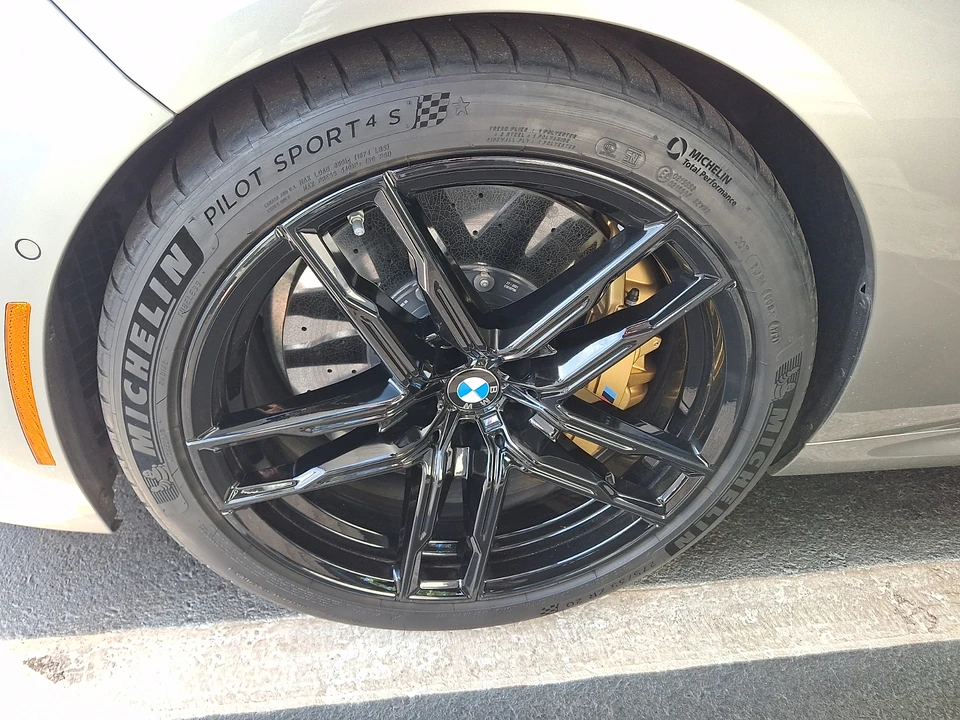 2022 BMW M8 - Image 4 of 4