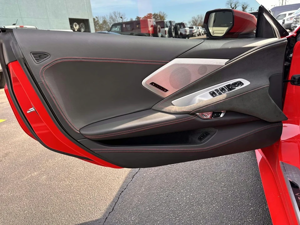 2022 Chevrolet Corvette C8 - Image 10 of 31