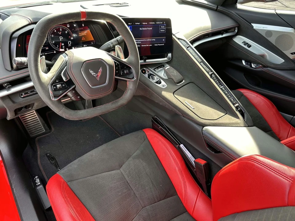 2022 Chevrolet Corvette C8 - Image 15 of 31