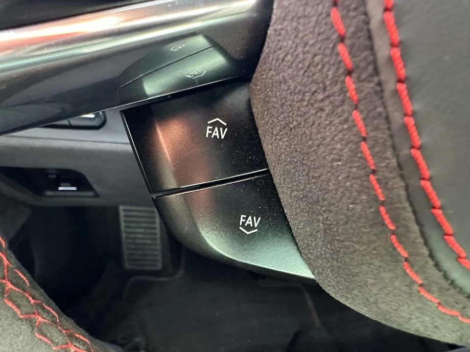 2022 Chevrolet Corvette C8 - Image 18 of 31
