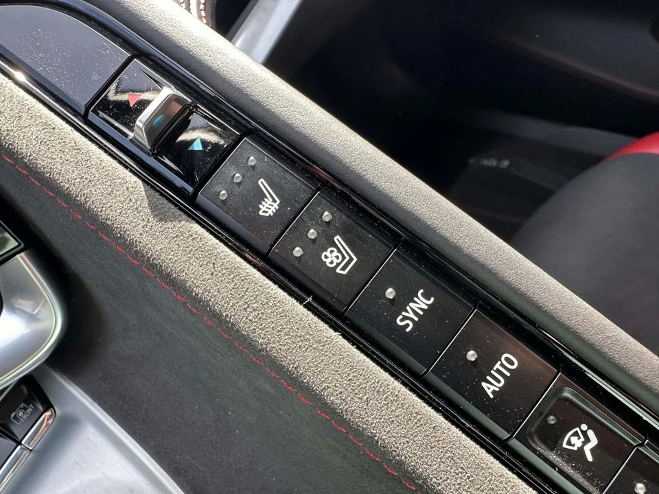 2022 Chevrolet Corvette C8 - Image 28 of 31