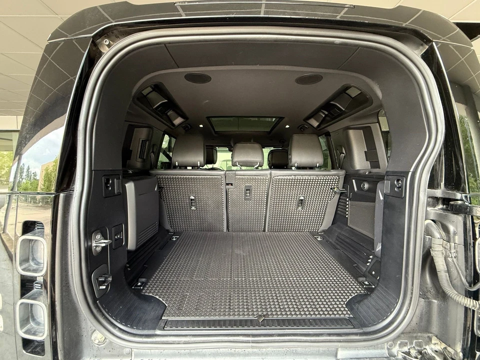 2022 Land Rover Defender V8 - Image 23 of 31