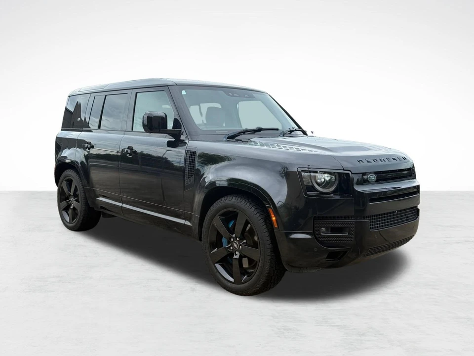 2022 Land Rover Defender V8 - Image 7 of 31