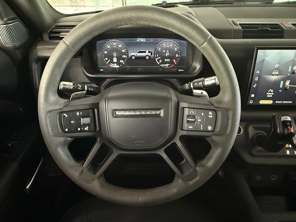 2022 Land Rover Defender V8 - Image 16 of 31