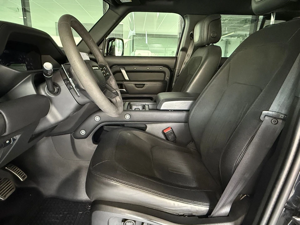 2022 Land Rover Defender V8 - Image 5 of 31
